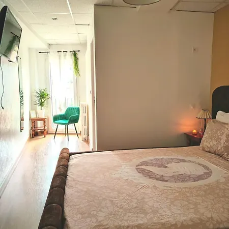 Le Combes Aparthotel