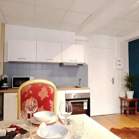 Ξενοδοχείο με διαμερίσματα Le Combes 4*